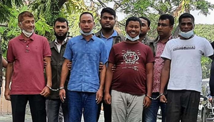 সায়দাবাদে গ্রেপ্তার চট্টগ্রামের ৪ অস্ত্র ব্যবসায়ী রিমান্ডে