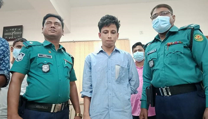 কৃষি গুচ্ছভর্তি পরীক্ষায় প্রক্সি দিতে গিয়ে আটক এক শিক্ষার্থী