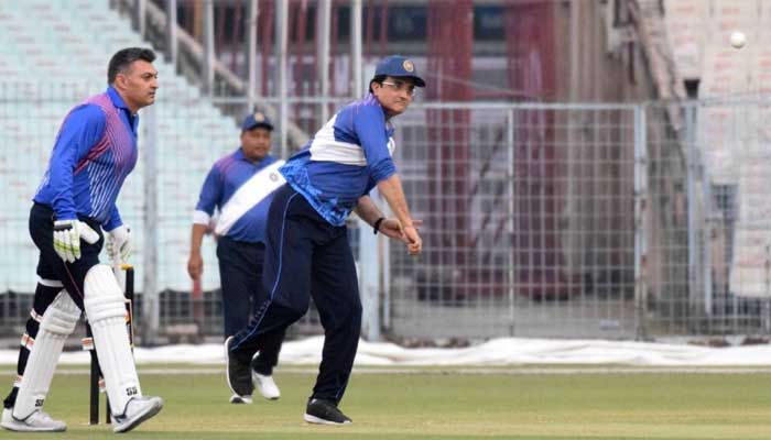 ব্যাট হাতে আবারও ইডেন মাতিয়ে দিলেন সৌরভ!