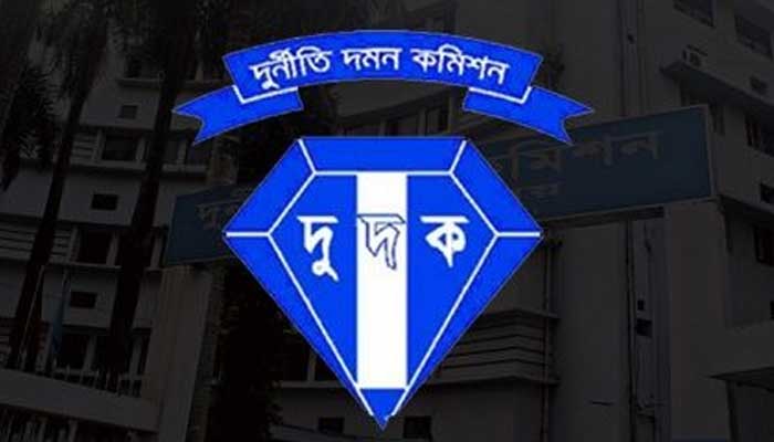 ‘অসদাচরণ’-এর অভিযোগে সাসপেন্ড দুদকের উপপরিচালক