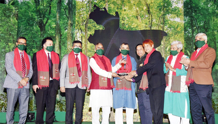 প্রকৃতি সংরক্ষণ পদক পেলেন মনোয়ার হোসেন