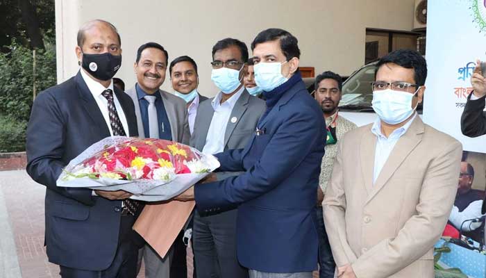 রেল সচিব হিসেবে যোগদান করলেন হুমায়ুন কবীর