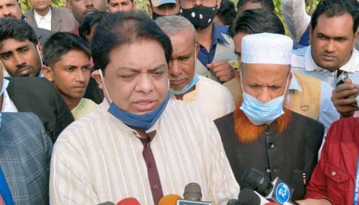 ‘দায়িত্বে থাকা ব্যক্তিরা একে অপরকে ফাঁসাতে জেব্রা হত্যা করেছে’