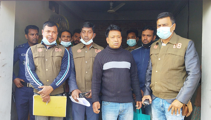 মেহেরপুরে অনুমোদনহীন ওয়াশিং কারখানায় অভিযান, জরিমানা