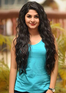 গভীর রাতে স্পর্শিয়াকে বন্ধুসহ আটক, মুচলেকার পর মুক্তি