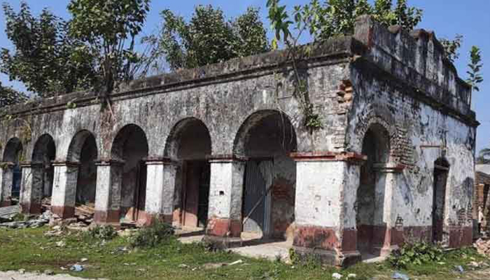 প্রথম অংকন শিল্প-শিক্ষা প্রতিষ্ঠান ভেঙে ফেলার দরপত্র