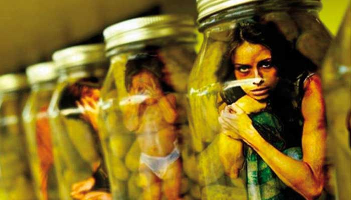 দেশে ফিরলেন ভারতে পাচারকৃত ২১ নারী-শিশু