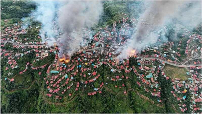 গৃহযুদ্ধের পথে মিয়ানমার