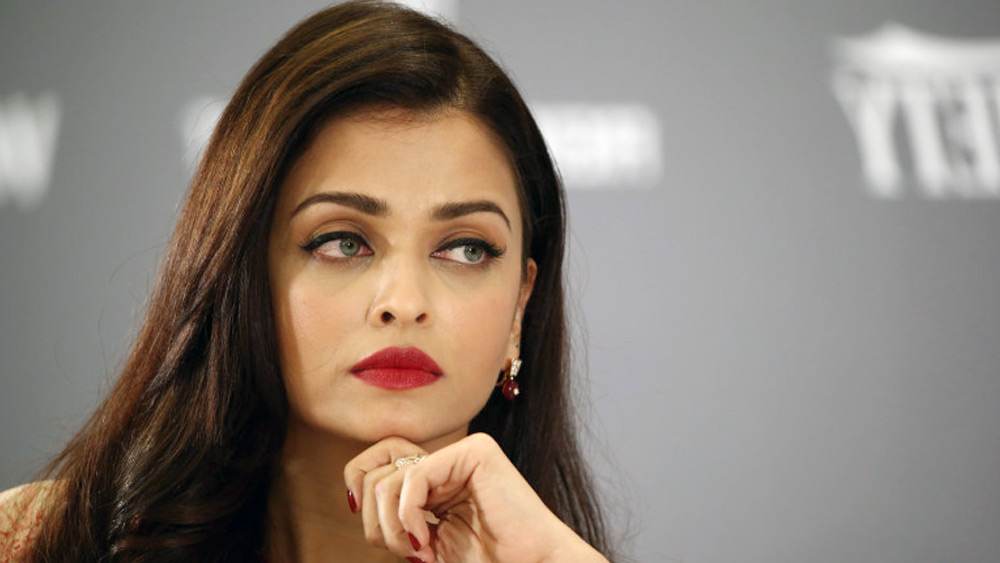নাচের জন্য ঐশ্বরিয়াকে ১০ কোটি টাকা দিয়েছিলেন জারদারি!