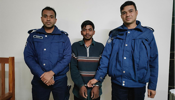 রামগড়ে মাকে হত্যা, ছেলে আটক