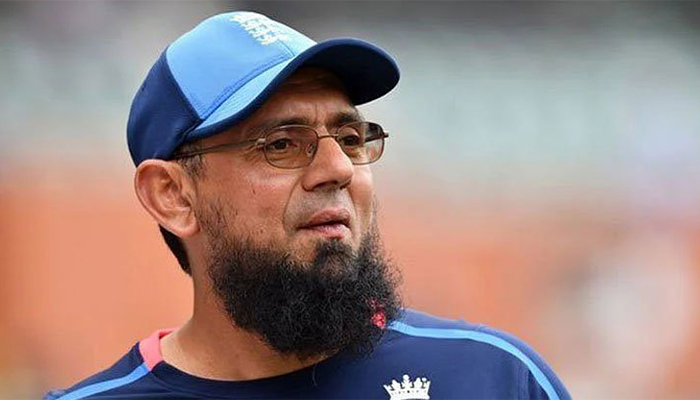 ফের পাকিস্তানের কোচ সাকলায়েন মোস্তাক