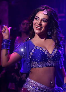 রেশমির আইটেমে গ্ল্যামারগার্লরূপে তমা মির্জা