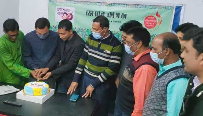 মেহেরপুরে ভোরের কাগজের ৩০তম প্রতিষ্ঠাবার্ষিকী পালন