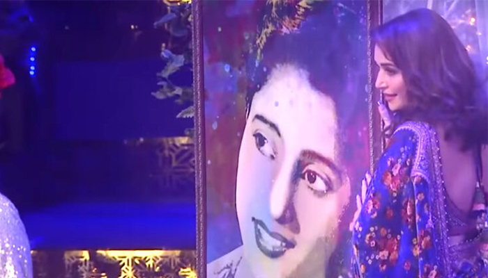 সুচিত্রা সেনের গানের ছন্দে নাচ মাধুরী দীক্ষিতের