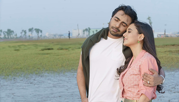 নায়ক হয়েও পার্শ্বচরিত্রে অপূর্ব!