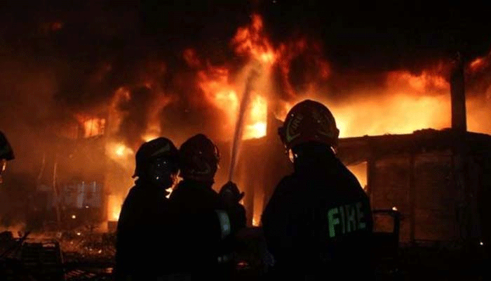 গাজীপুরের বোর্ড বাজার এলাকায় আগুন