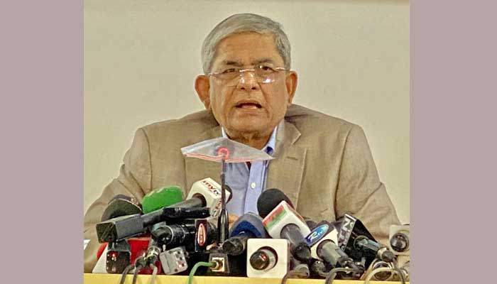 জনগণের কাছে সরকারকেই ক্ষমা চাইতে হবে: ফখরুল