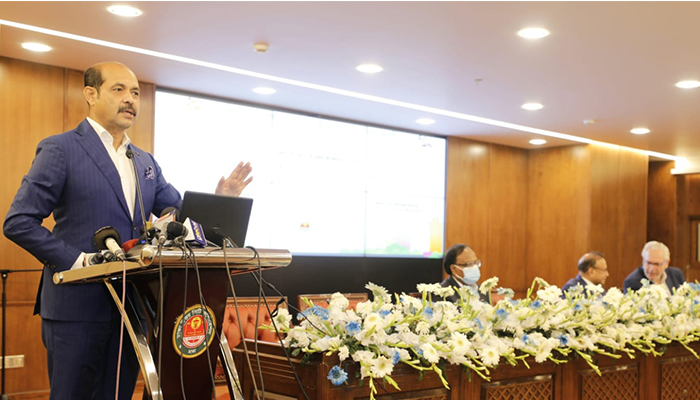 পয়ঃবর্জ্য ড্রেনে ফেলা যাবে না: মেয়র আতিক