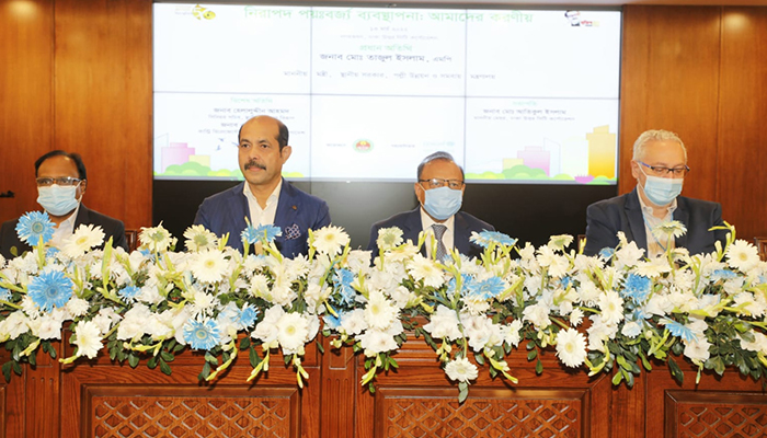 পয়ঃবর্জ্য ড্রেনে ফেলা যাবে না: মেয়র আতিক