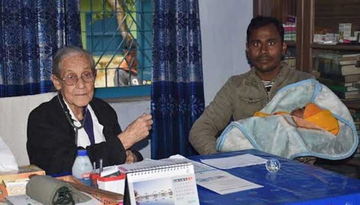 মুজিবনগরে ৩৬ বছর ধরে মানবসেবায় নিয়োজিত ব্রিটিশ নাগরিক