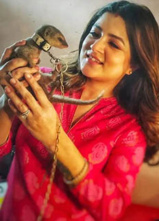 বড় বেকায়দায় পড়লেন শ্রাবন্তী