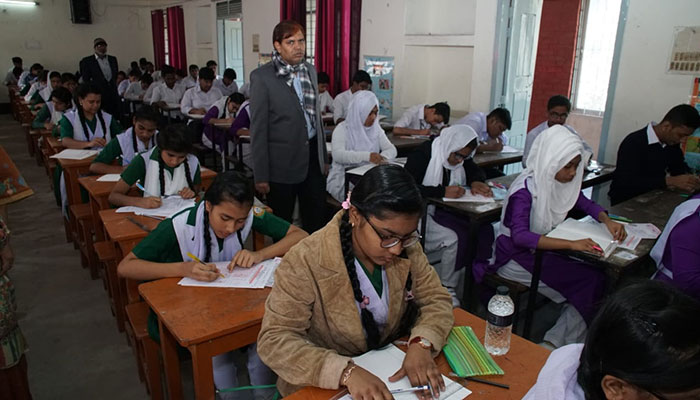 এসএসসি পরীক্ষার ফরম পূরণ শুরু ১৩ এপ্রিল