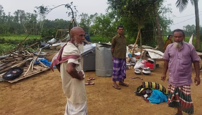 পার্বতীপুরে টর্নেডোর আঘাতে নিহত ১, আহত অর্ধশত