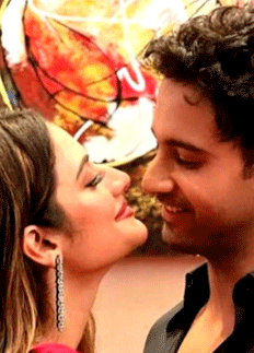 আমরা একে অন্যকে চোখে হারাই: যশ-নুসরাত