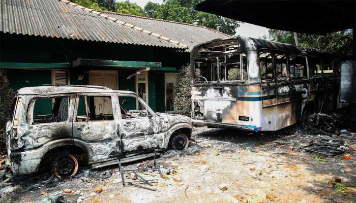 বিক্ষোভের মুখে শ্রীলঙ্কায় জরুরি অবস্থা জারি