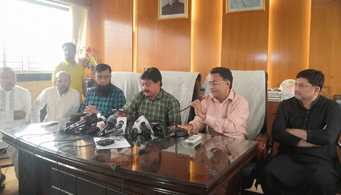 শান্তিপূর্ণ সহাবস্থান চান ব্যবসায়ীরা, নিউমার্কেটের সংঘর্ষে তৃতীয় পক্ষ