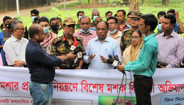 ডিএনসিসির অভিযানে এডিসের লার্ভা নিধন, ৮ লাখ টাকা জরিমানা