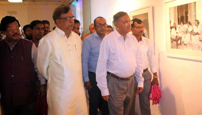 শিল্পকলায় বঙ্গবন্ধু ও রূপসী বাংলা আলোকচিত্র প্রদর্শনী