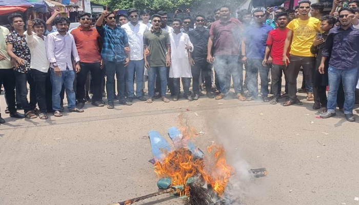 প্রধানমন্ত্রীকে কটূক্তি: ছাত্রদল নেতা জুয়েলের দৃষ্টান্তমূলক শাস্তি দাবি