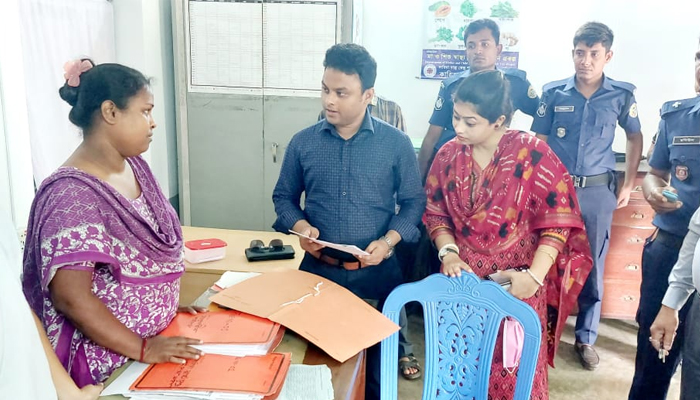 বাকেরগঞ্জে অনুমোদনহীন ক্লিনিক সিলগালা ভ্রাম্যমান আদালতের