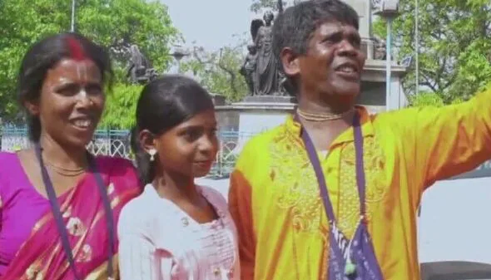 রাতারাতি জীবন বদলে যাওয়া ভুবনের যেভাবে কাটছে সময়