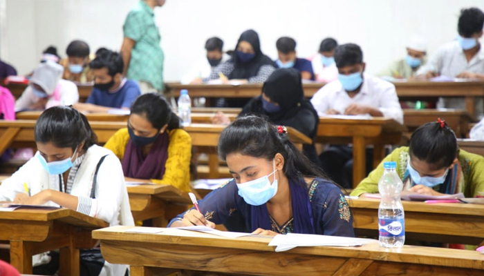 গুচ্ছের ফি বাড়ছে, এগিয়ে আসছে ভর্তি পরীক্ষা