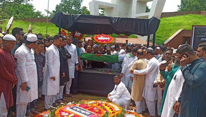 মুহিতকে শেষ শ্রদ্ধা জানাতে সিলেটে মানুষের ঢল