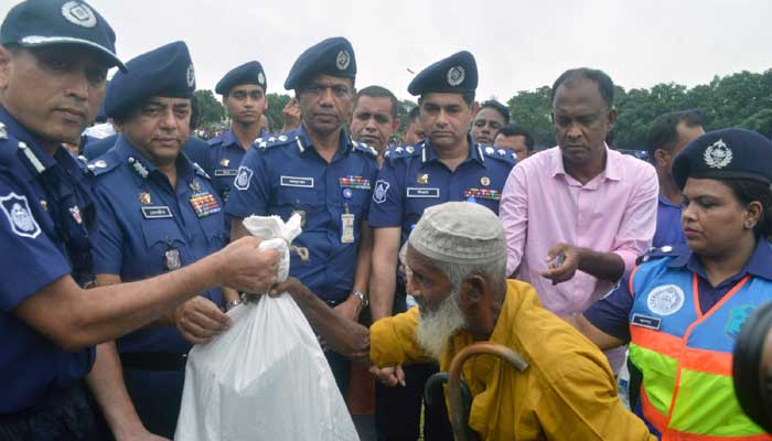 সীমান্তবর্তী দুর্গম এলাকায় সহযোগিতা বাড়ানো হবে: আইজিপি