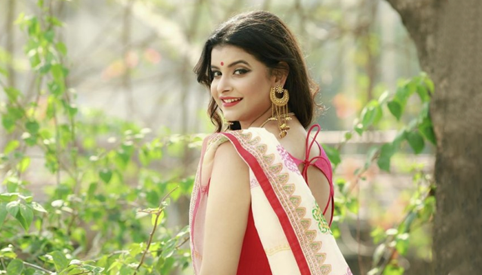 জন্মস্থান সুনামগঞ্জের বিপর্যয়ে কষ্ট পাচ্ছেন ফারিয়া