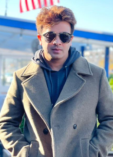 আমেরিকার গ্রিন কার্ডের স্বপ্নপূরণ শাকিবের