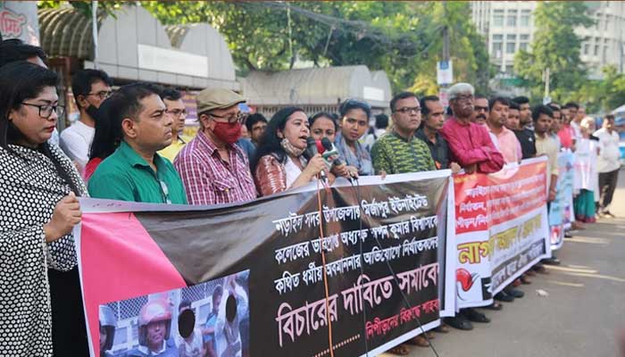 শিক্ষককে জুতার মালা: অবশেষে নড়াইলে মামলা, গ্রেপ্তার ৩