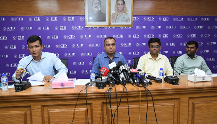 পদ্মা সেতুর নাট-বল্টু খুলতে যন্ত্রপাতি ব্যবহার করেন বায়েজিদ