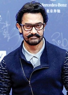 প্রথম প্রেমে ব্যর্থ হয়ে খুব কষ্ট পেয়েছিলেন আমির খান!