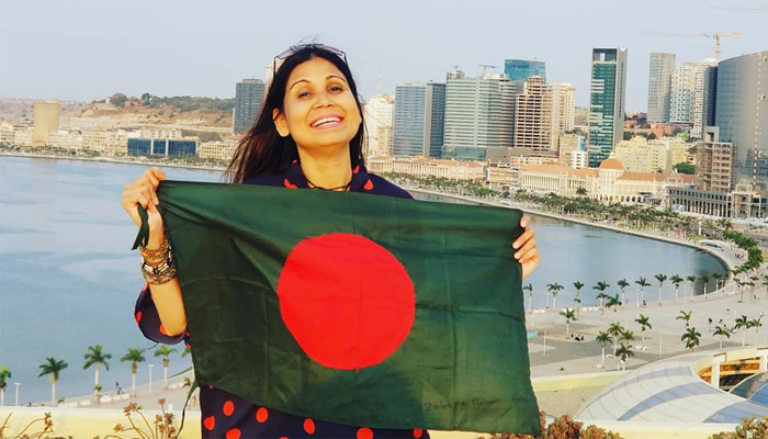 ১৫৫ দেশ ভ্রমণের রেকর্ড নাজমুন নাহারের