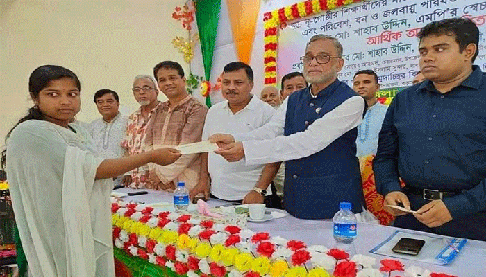 পদ্মা সেতুর ফলে মানুষের মাথাপিছু আয় বাড়বে: পরিবেশমন্ত্রী