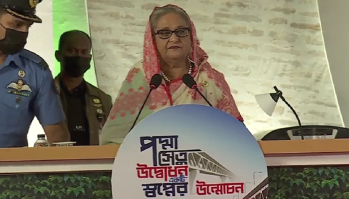 পদ্মা বিজয়ের আনন্দে আবেগাপ্লুত প্রধানমন্ত্রী