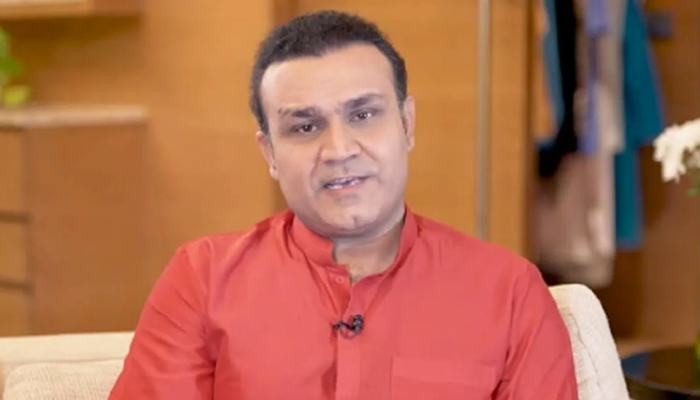 ধোনির জন্য ক্রিকেট ছেড়ে দিতে চেয়েছিলেন শেবাগ