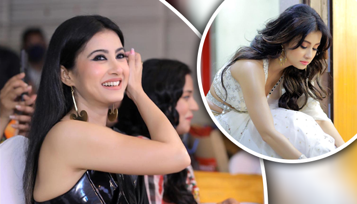 অভিনয়, নাচের পর গানের জগতে ‘টাপাটিনি গার্ল’ মনামী