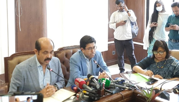 নগর পরিবহনের আরও ২০০ বাস চালু হচ্ছে ১ সেপ্টেম্বর