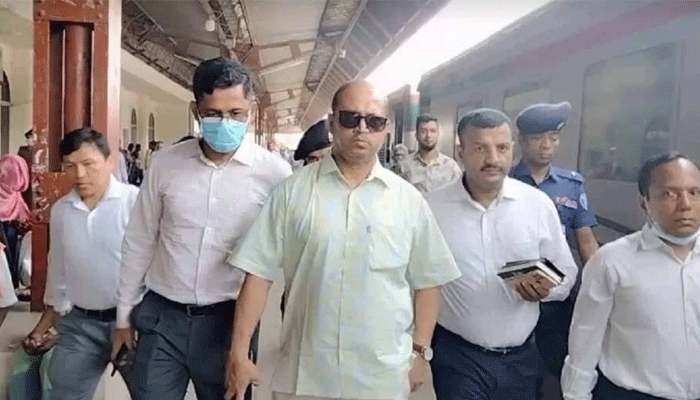 আখাউড়া-লাকসাম ডুয়েলগেজ রেলপথের কাজ পরিদর্শন রেল সচিবের